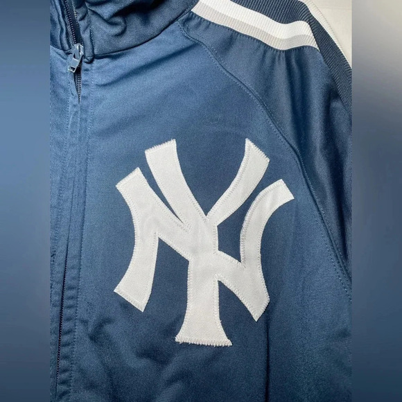 New York Yankees Men's XL Athletic Jacket Baseball Training Striped Sleeve Logo - Picture 3 of 7